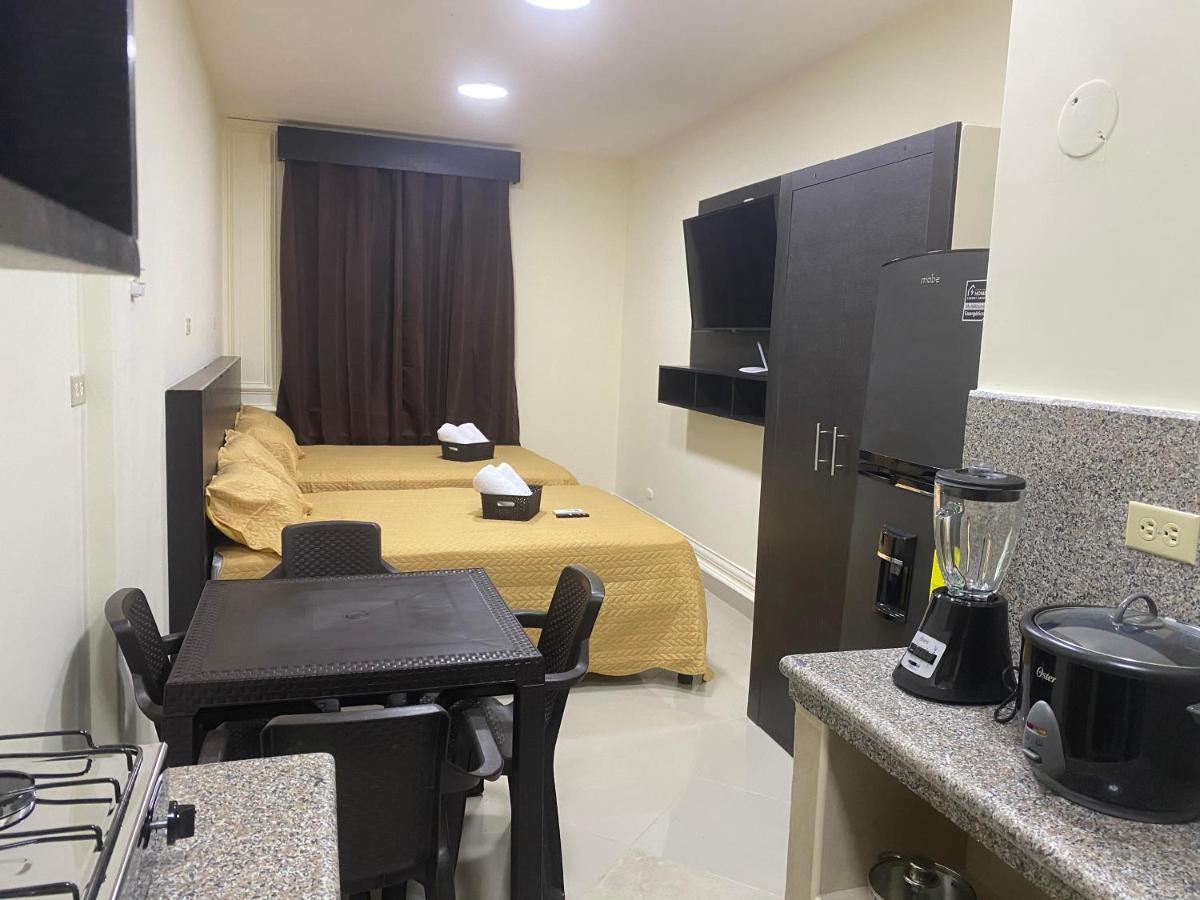 White House Apartment กวายากิล ภายนอก รูปภาพ